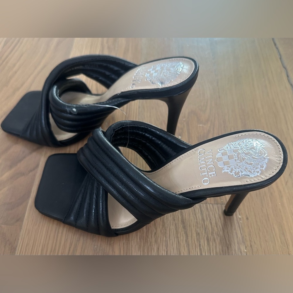 Vince Camuto Women's Sarendie Quilted Strap Sandal Slide size 6 - Picture 7 of 12